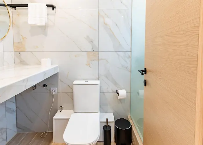 Premium In Louloudadika 7th Floor Views New Reno *